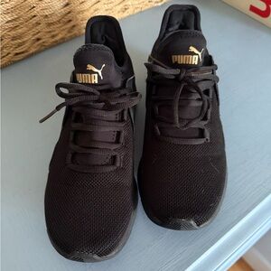 Puma Axelion Womens Black Mesh Lace Up Athletic Running Shoes